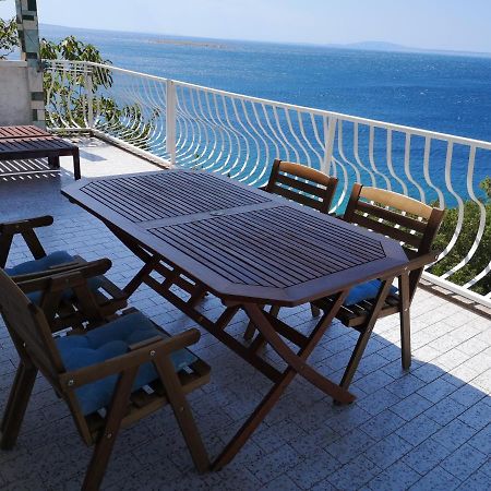 Apartments Bassi Stara Baška Eksteriør bilde