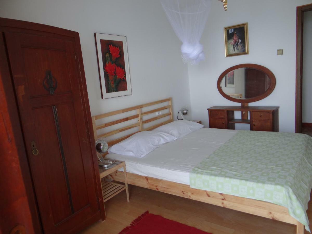 Apartments Bassi Stara Baška Eksteriør bilde